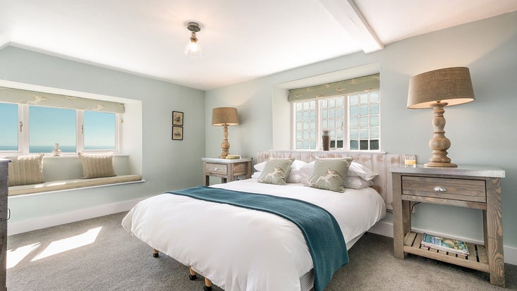 The master bedroom at Chesil Cottage, Dorset
